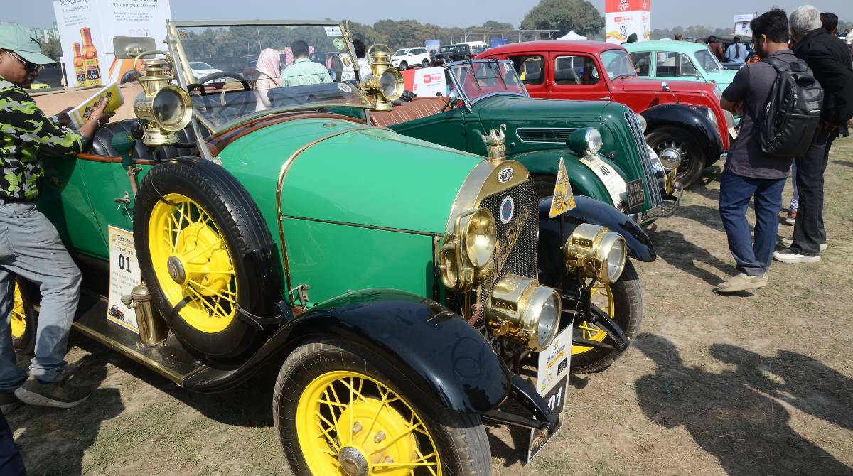 দ্য স্টেটসম্যান ভিন্টেজ অ্যান্ড ক্লাসিক কার র‍্যালি