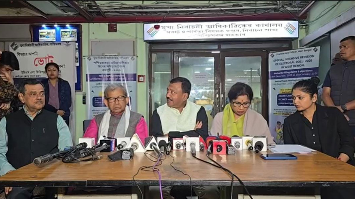 ফর্ম ৭ ঘিরে অনিয়মের অভিযোগ, সিইও দপ্তরে তৃণমূলের পাঁচ সদস্যের প্রতিনিধিদল