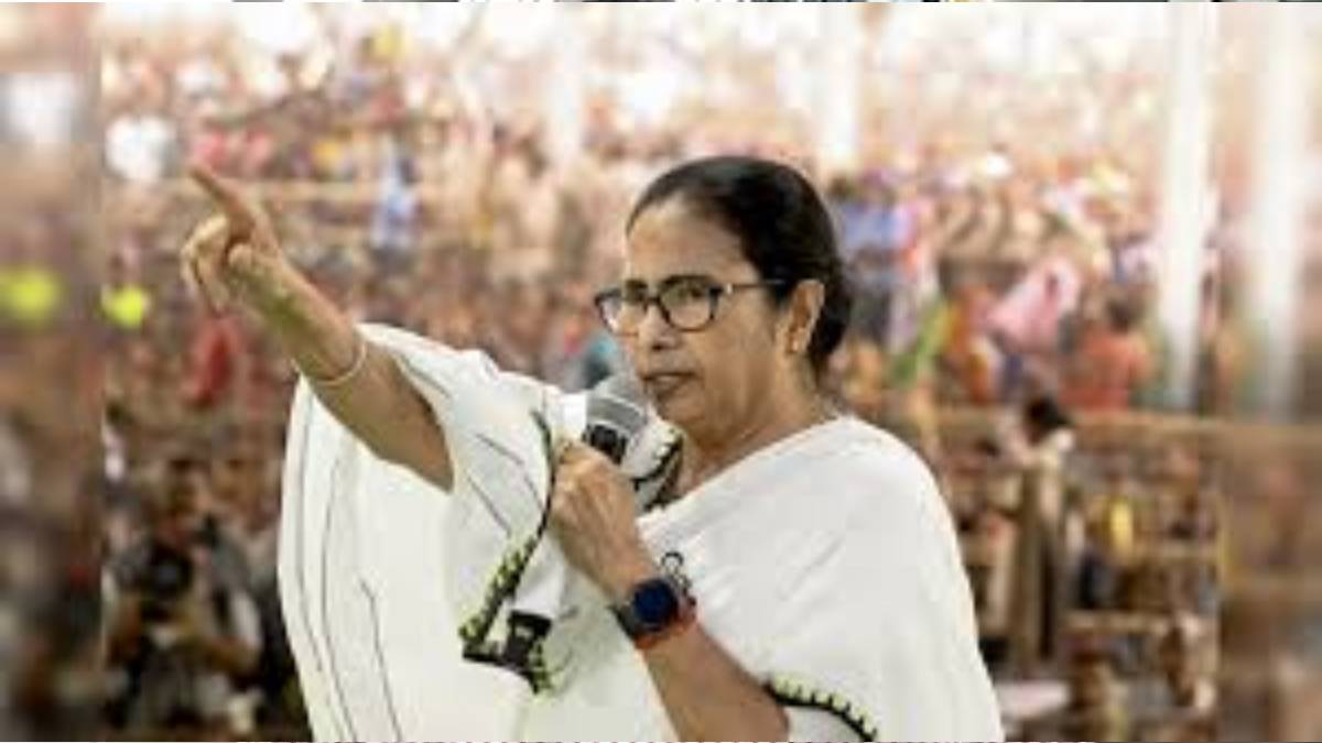 আজ আউট্রাম ঘাটের অস্থায়ী শিবিরের উদ্বোধনে মমতা