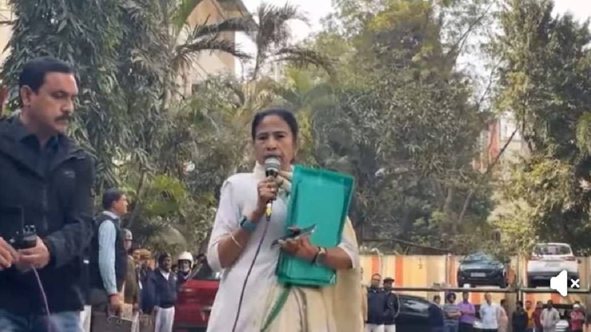 আইপ্যাকের কর্ণধারের বাড়িতে ইডি, গেলেন মুখ্যমন্ত্রী