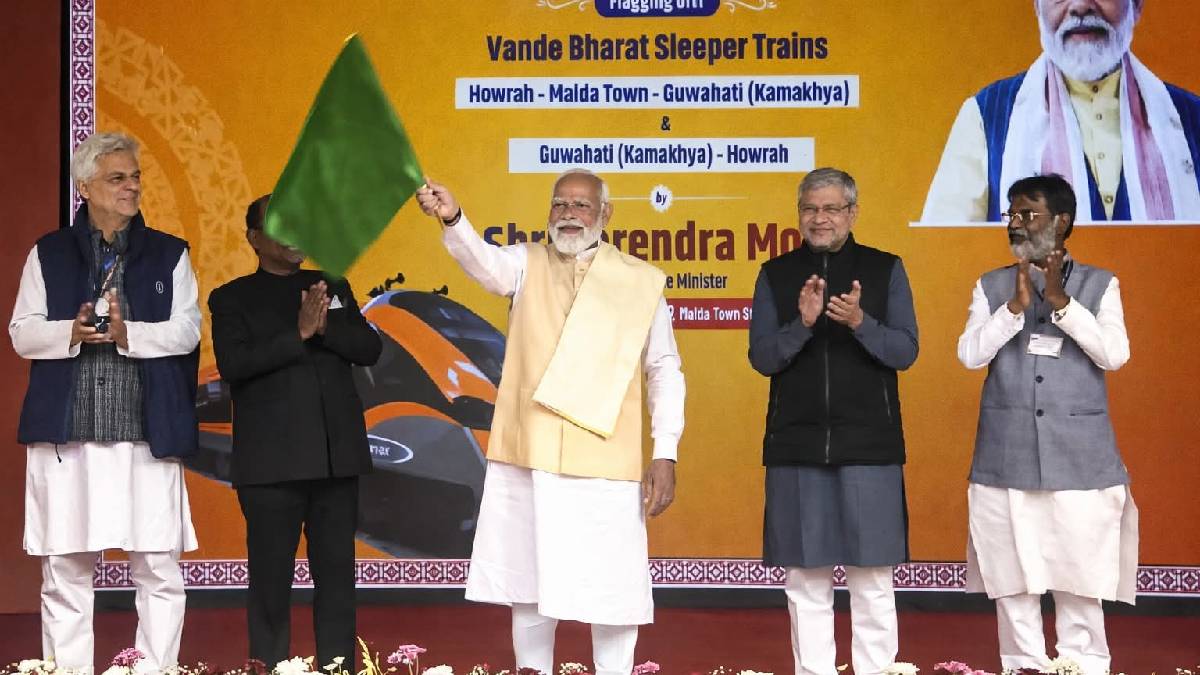 মালদহে দেশের প্রথম বন্দে ভারত স্লিপার উদ্বোধন করলেন মোদী