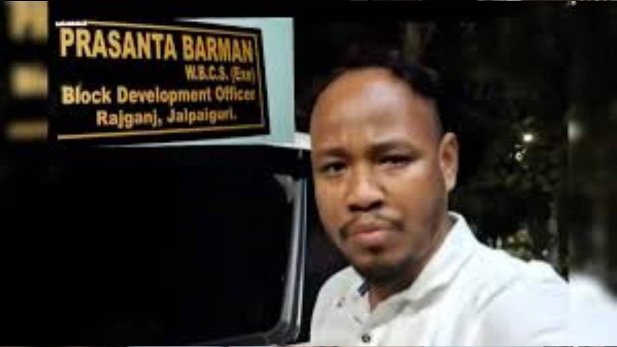 সুপ্রিম নির্দেশের পর রাজগঞ্জের বিডিও বদল, সরিয়ে দেওয়া হল স্বর্ণকার খুনে অভিযুক্ত প্রশান্তকে