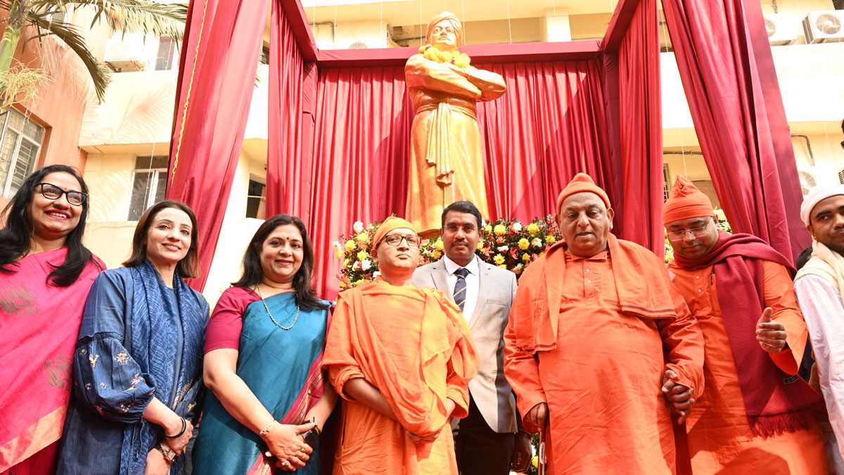 ন্যাশনাল অ্যাকাডেমি অব ডাইরেক্ট ট্যাক্সেস কলকাতা ক্যাম্পাসে স্থাপিত হল স্বামী বিবেকানন্দের পূর্ণাবয়ব মূর্তি