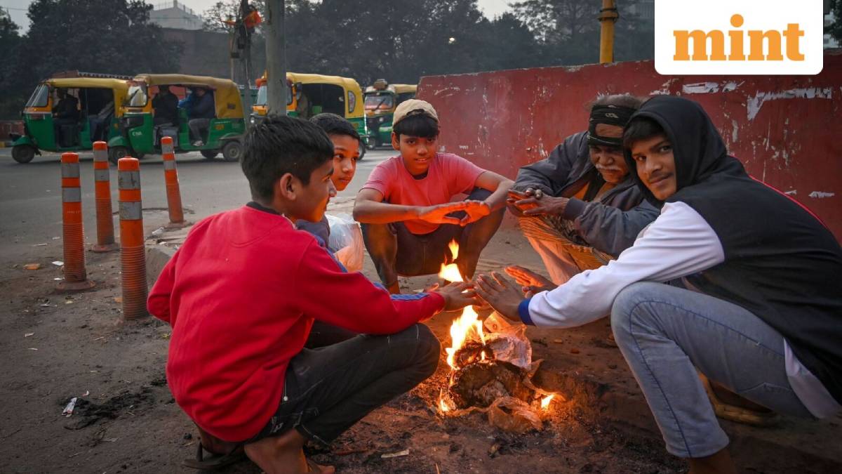 শৈতপ্রবাহের সতর্কতা দুই জেলায়, দক্ষিণবঙ্গের আট জেলায় ‘শীতল’ দিনের পূর্বাভাস