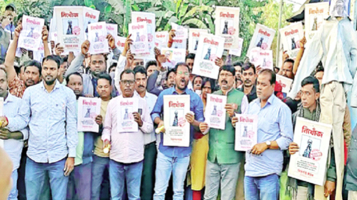 টর্চ জ্বালিয়ে বিধায়কের খোঁজ, হল নিখোঁজ ডায়েরিও