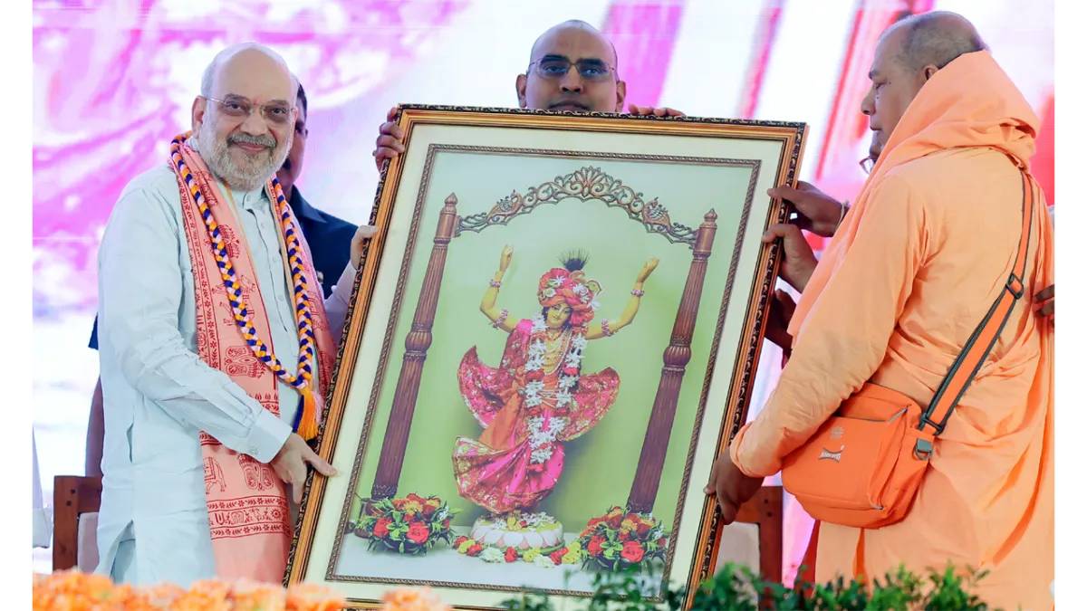 ‘চৈতন্য মহাপ্রভুর ভক্ত হিসেবে এসেছি’, মায়াপুরে হিন্দুত্বে শান অমিত শাহর