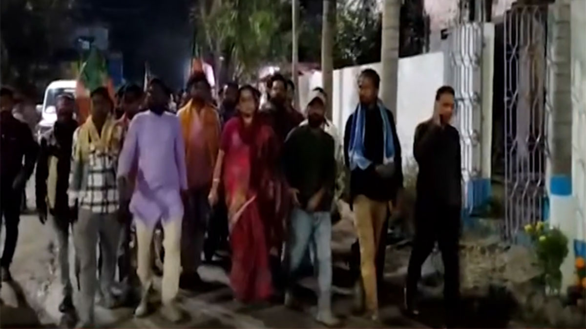 পূর্বস্থলিতে ‘চায়ে পে চর্চা’ ঘিরে উত্তেজনা, বিজেপি নেতাকে মারধরের অভিযোগ