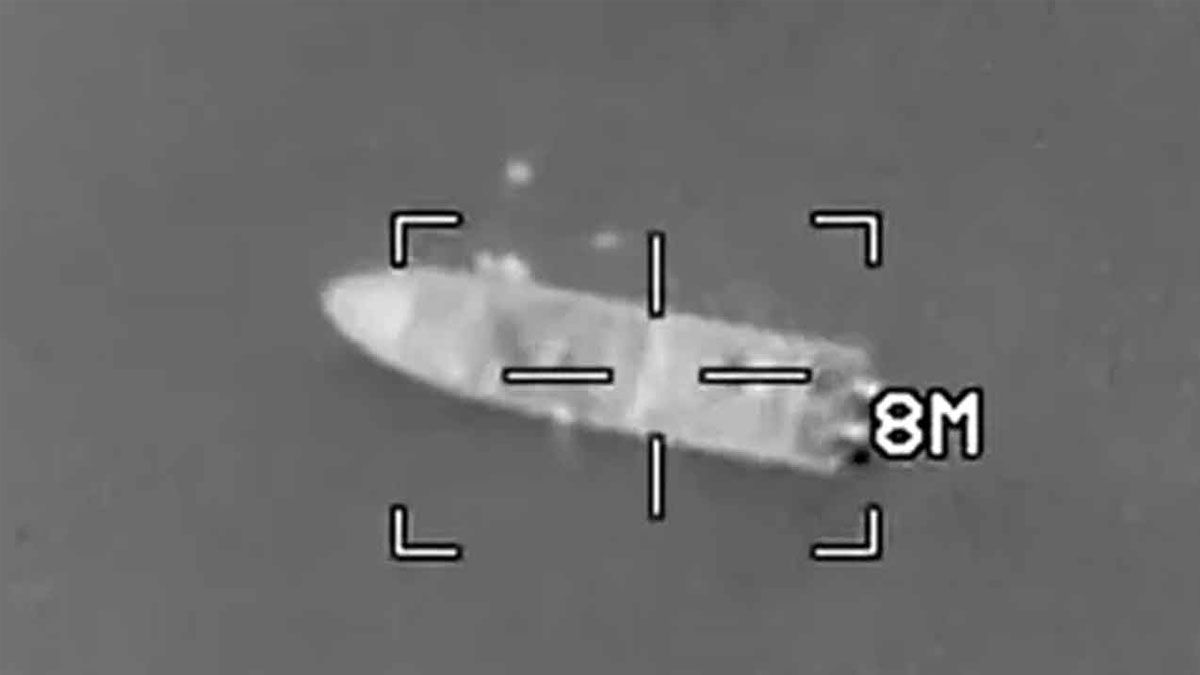 মাদক পাচারকারীদের নৌকায় মার্কিন হামলা, নিহত ১১