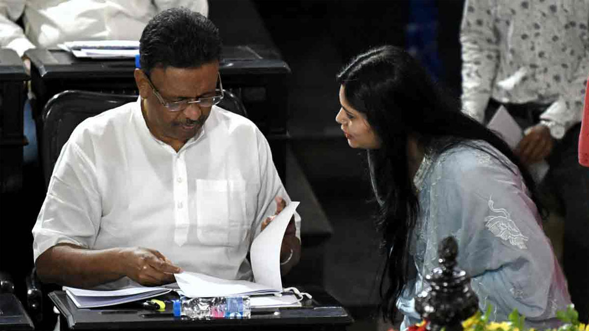 বাংলা ভাষার মর্যাদায় বাজেট অধিবেশনে বাংলায় বক্তৃতার ডাক তৃণমূলের