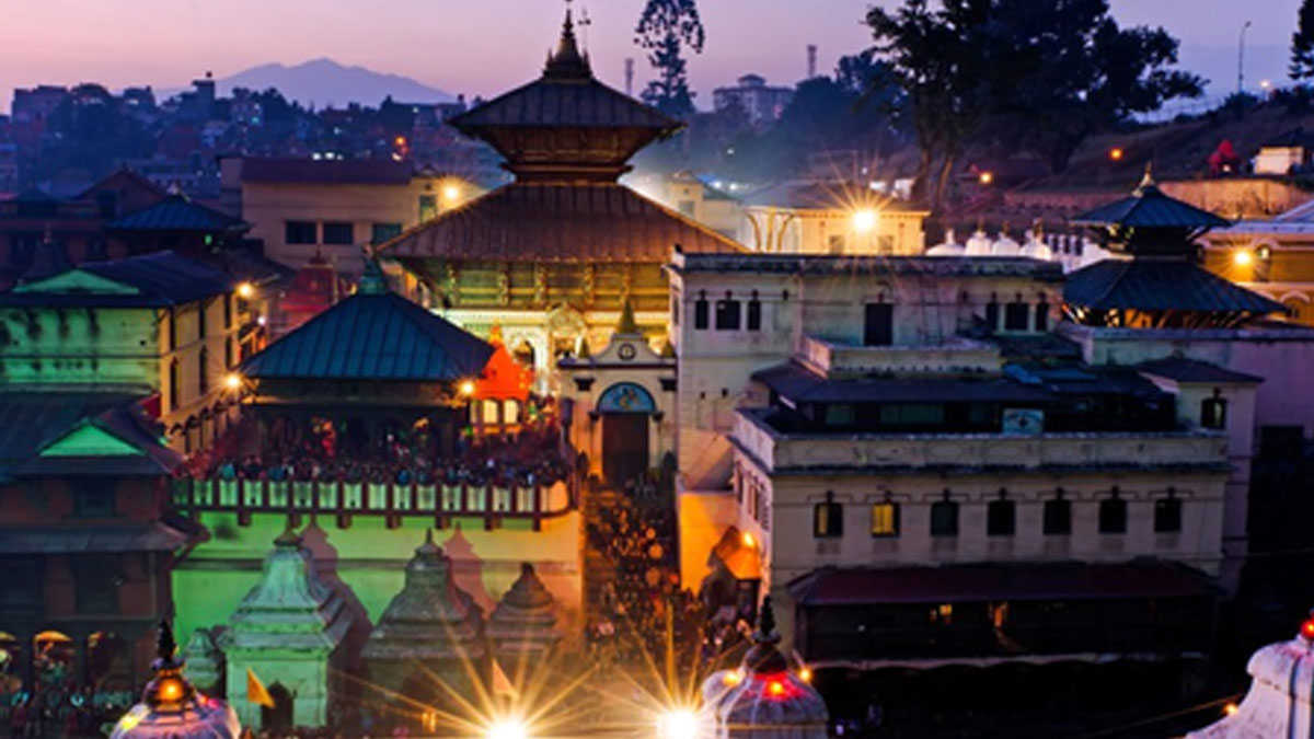 মহাশিবরাত্রিতে ভক্তদের ঢল নেপালের পশুপতিনাথ মন্দিরে