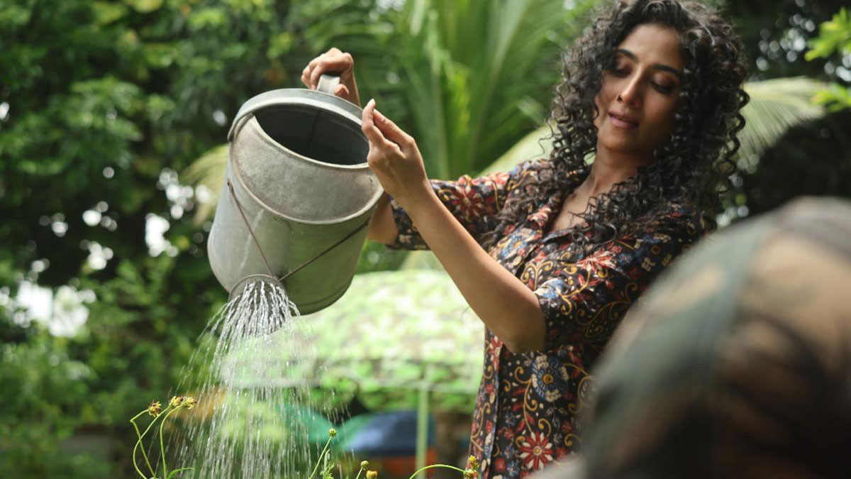 অন্য রূপকথা, একটি “অন্য” প্রেমের গল্প