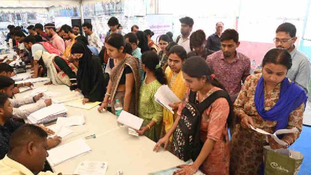 যুবসাথীতে নাম লেখালেন ডিপ্লোমা মেকানিক্যাল ইঞ্জিনিয়ার