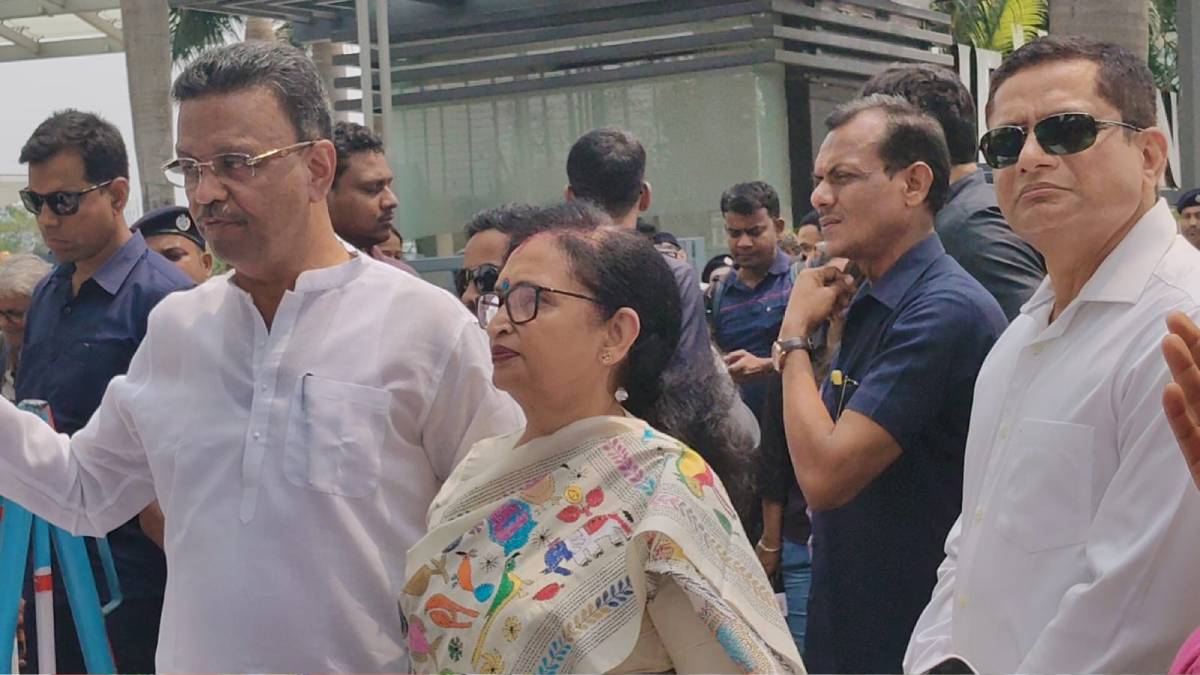 বৈঠক থেকে বেরিয়ে বিস্ফোরক অভিযোগ চন্দ্রিমার, ‘ডোন্ট শাউট’ বলা হয়েছে তাঁকে