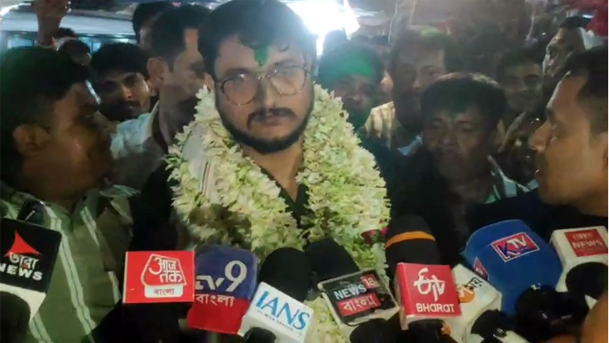 পাঁচ বছরে নতুন চুঁচুড়া গড়ার লক্ষ্য নিয়ে ময়দানে দেবাংশু