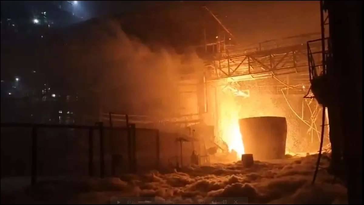 গুজরাতের জরি কারখানায় আগুন লেগে ঝলসে মৃত্যু ২ শ্রমিক