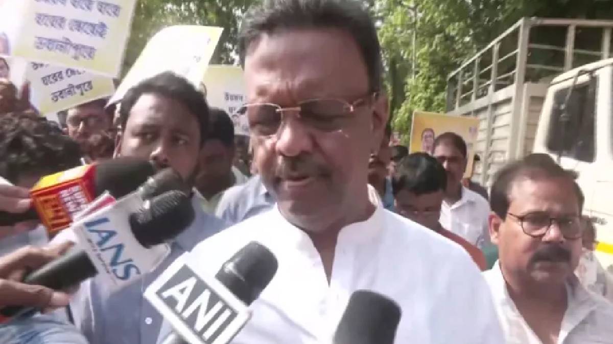 ভবানীপুরকে ‘পাখির চোথ’ করে প্রচারে ফিরহাদ হাকিম