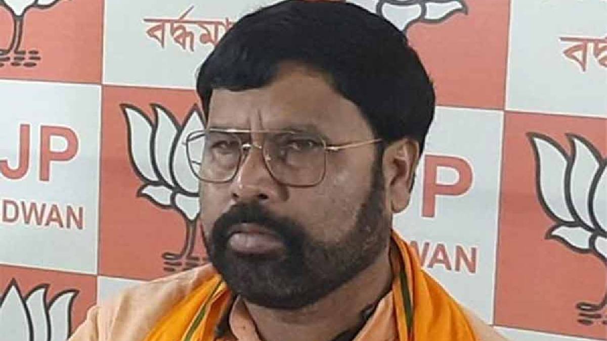 আদর্শ আচরণ বিধি লঙ্ঘনের অভিযোগ বিজেপি বিধায়ক লক্ষ্মণ ঘোড়ুইয়ের বিরুদ্ধে