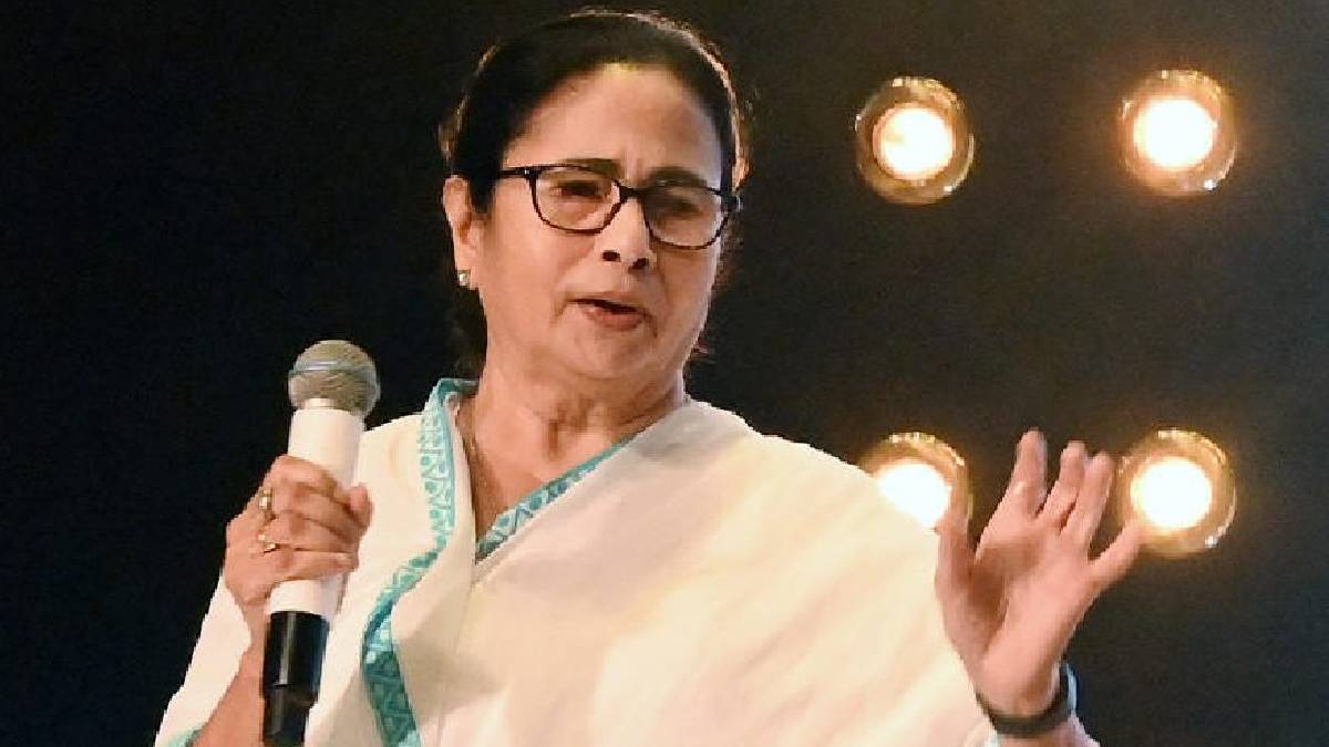 কল্যাণী এক্সপ্রেসওয়ের উদ্বোধনে মমতা, মাতলেন প্রাক দোল উৎসবে