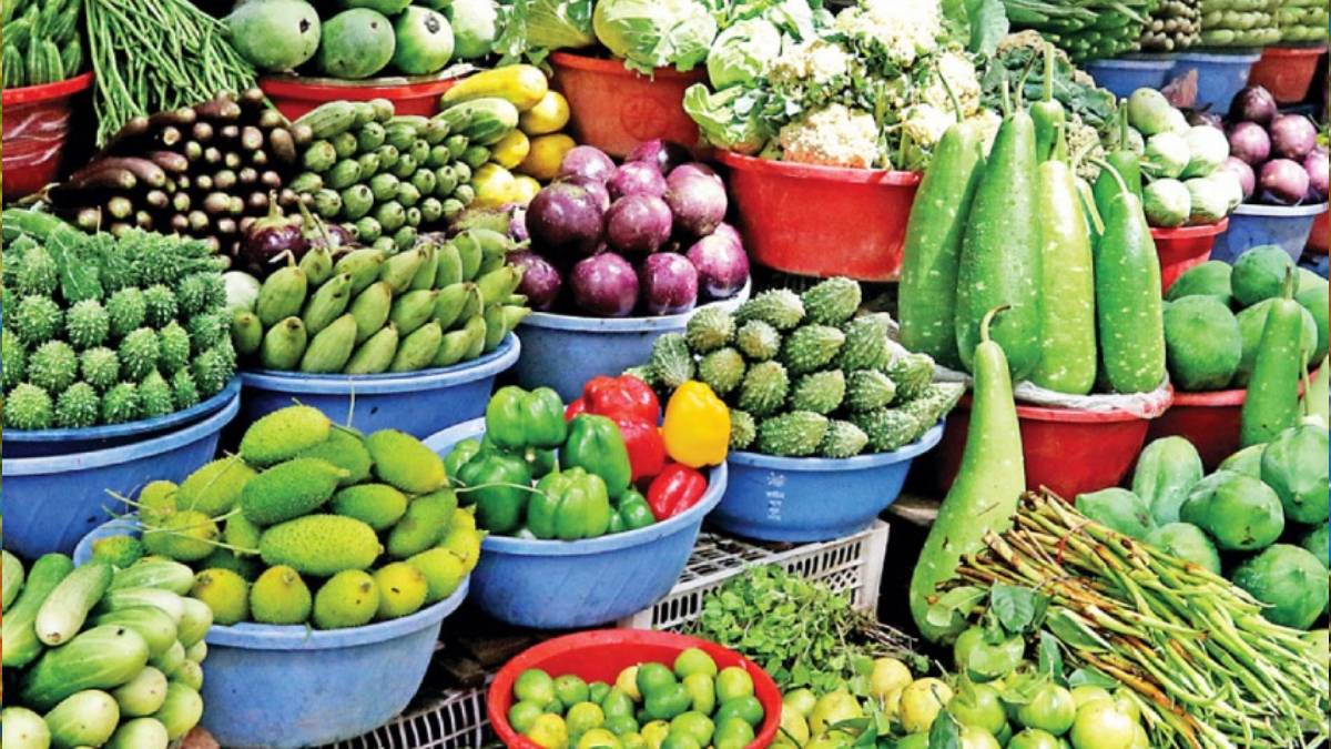 আমিষ-নিরামিষ বিতর্ক চলছেই