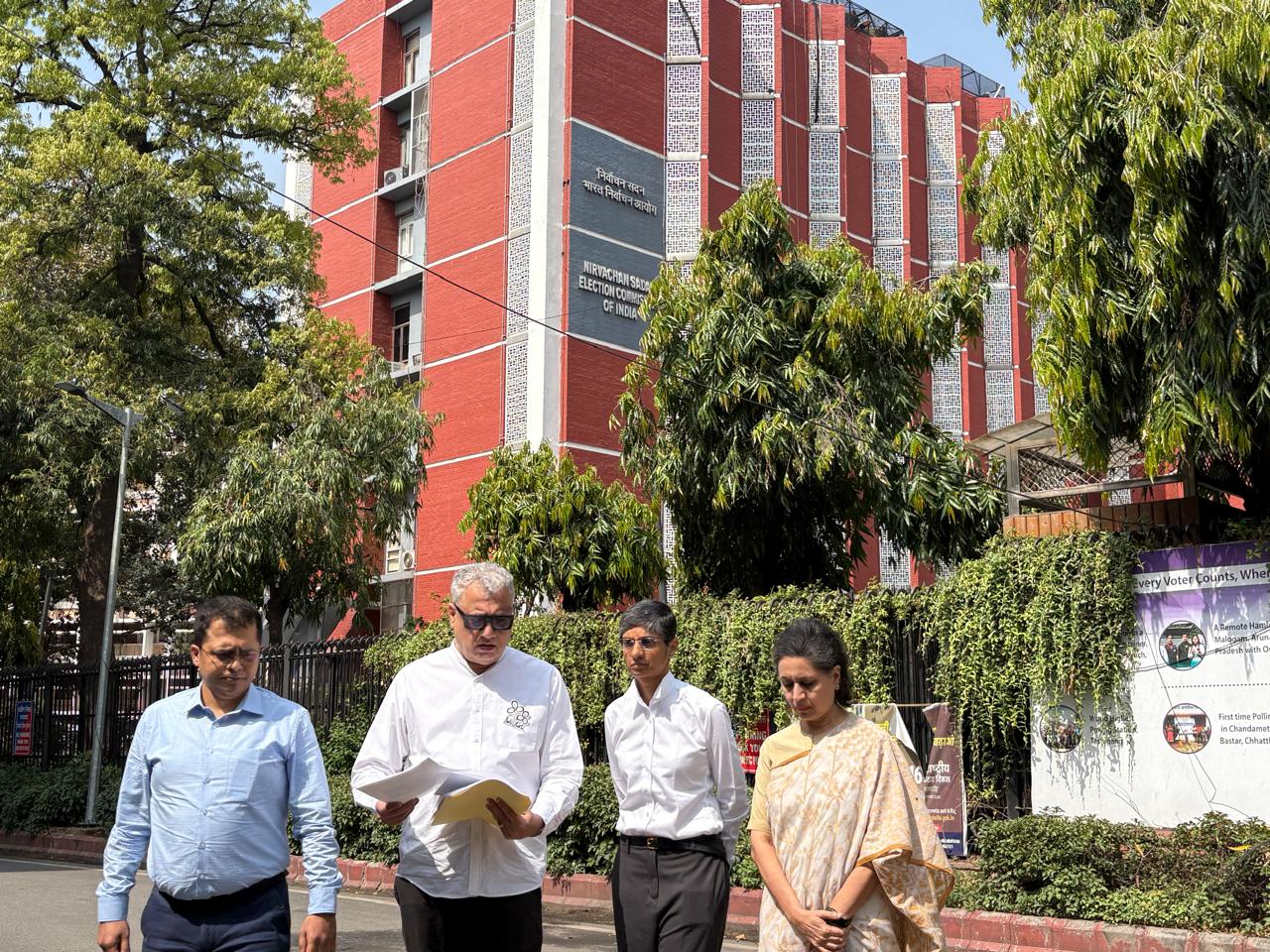 তৃণমূলের সদস্যদের গেট লস্ট জ্ঞানেশ কুমারের, দাবি ডেরেকের