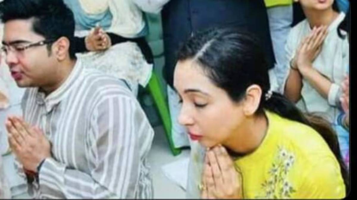 অভিষেক ও তাঁর স্ত্রীর গাড়ি তল্লাশির নির্দেশ কমিশনের