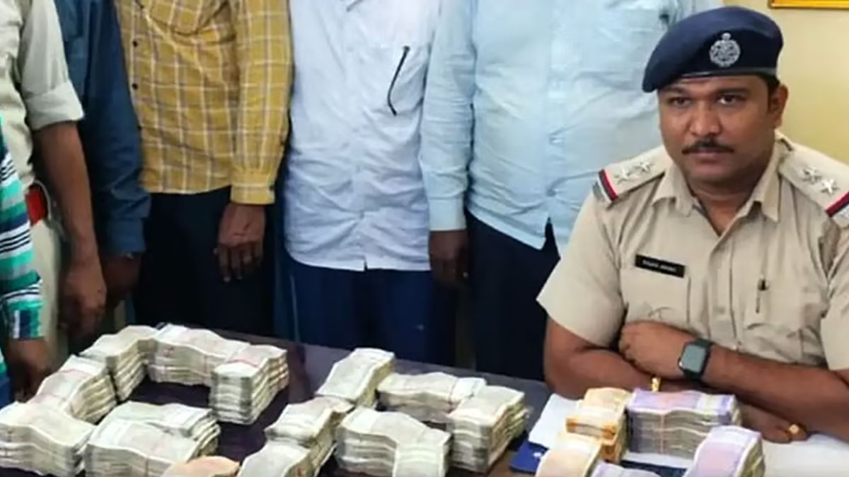 বিহার থেকে আসা বিপুল অঙ্কের টাকা উদ্ধার বর্ধমান স্টেশনে, গ্রেপ্তার ২