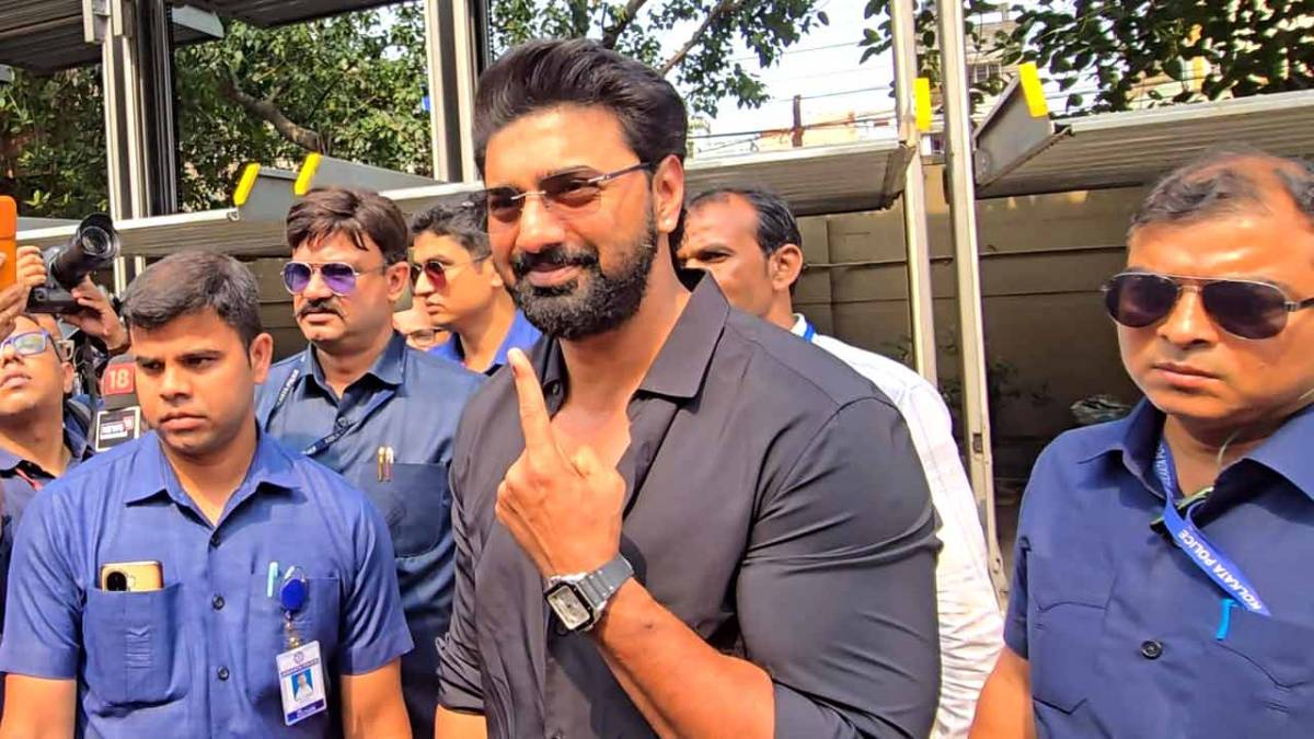 ভোট দিয়ে জনসংখ্যা নিয়ন্ত্রণ এবং কর্মসংস্থানের কথা বললেন দেব