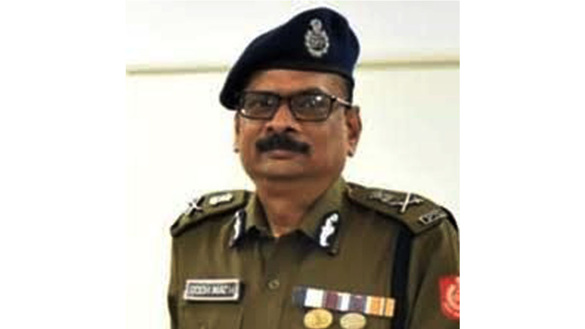 ভোটের আগে বড় সিদ্ধান্ত, বাংলার ডিজিপির মেয়াদ ছ’মাস বাড়াল কেন্দ্র