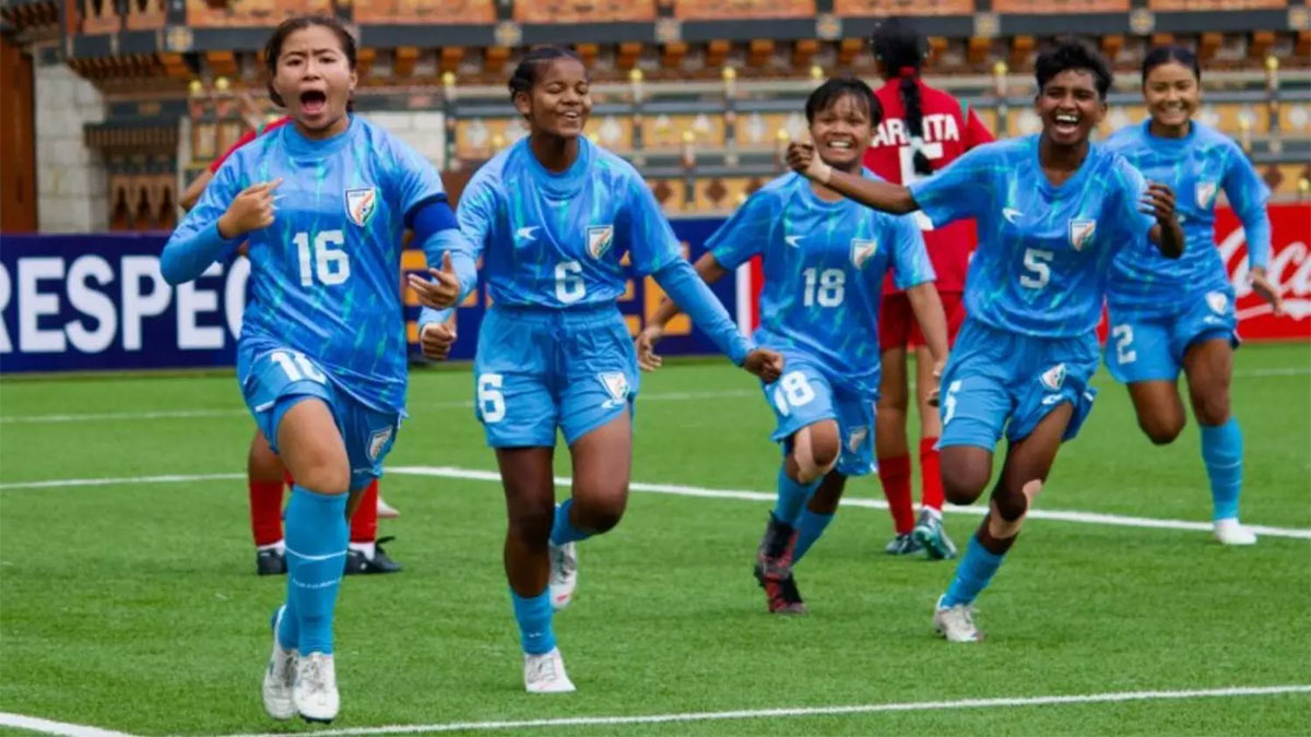 এশিয়া কাপ খেলতে চিনে গেল ভারতীয় মহিলা ফুটবল দল