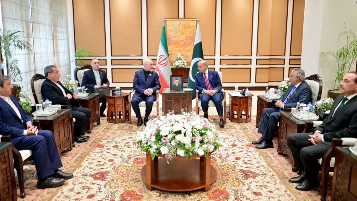 ইসলামাবাদে মুখোমুখি আমেরিকা-ইরান