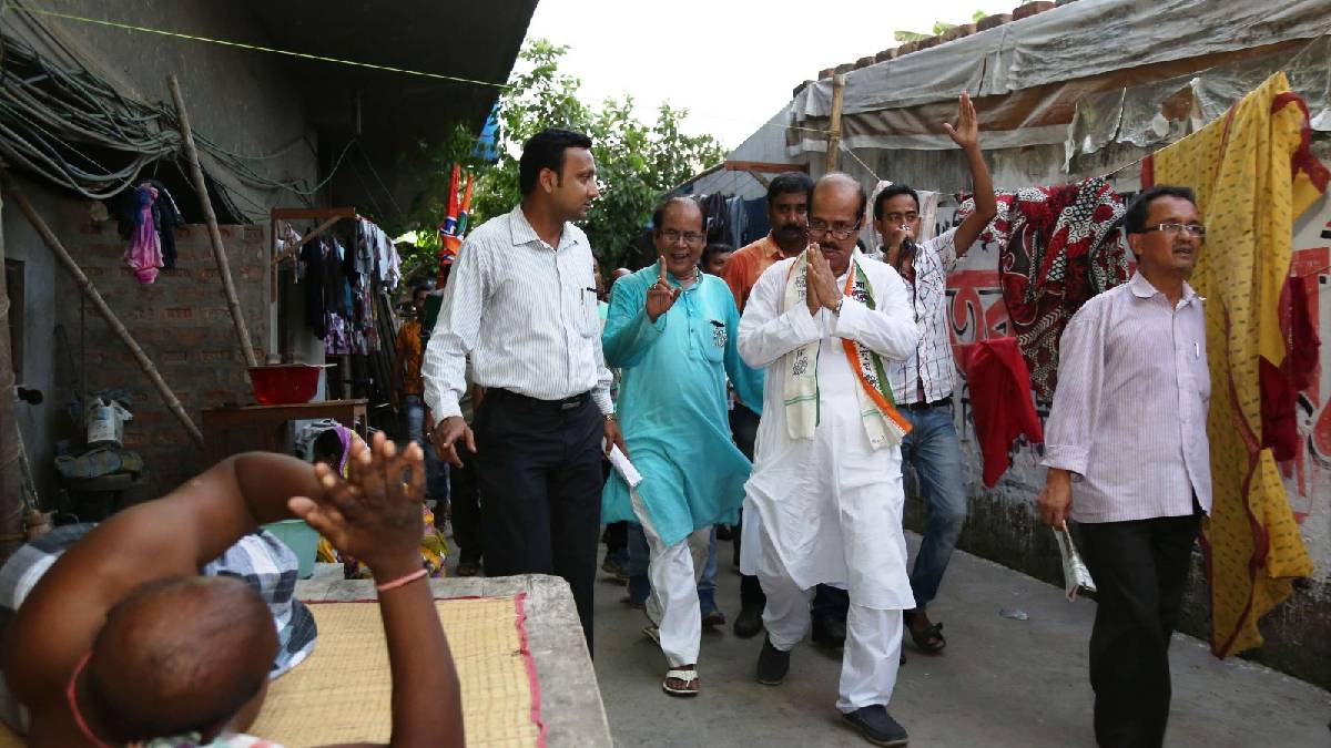 ভবানীপুরের ৬৩ নম্বর ওয়ার্ডের দায়িত্ব দেওয়া হল মন্ত্রী জাভেদকে