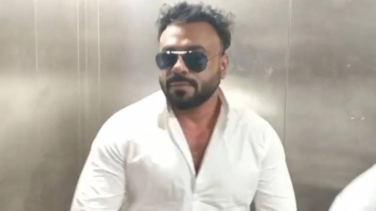 ৪ মাসে ৫০০ কোটি জমা ব্যাঙ্কে, ১১০০ কোটির লেনদেন