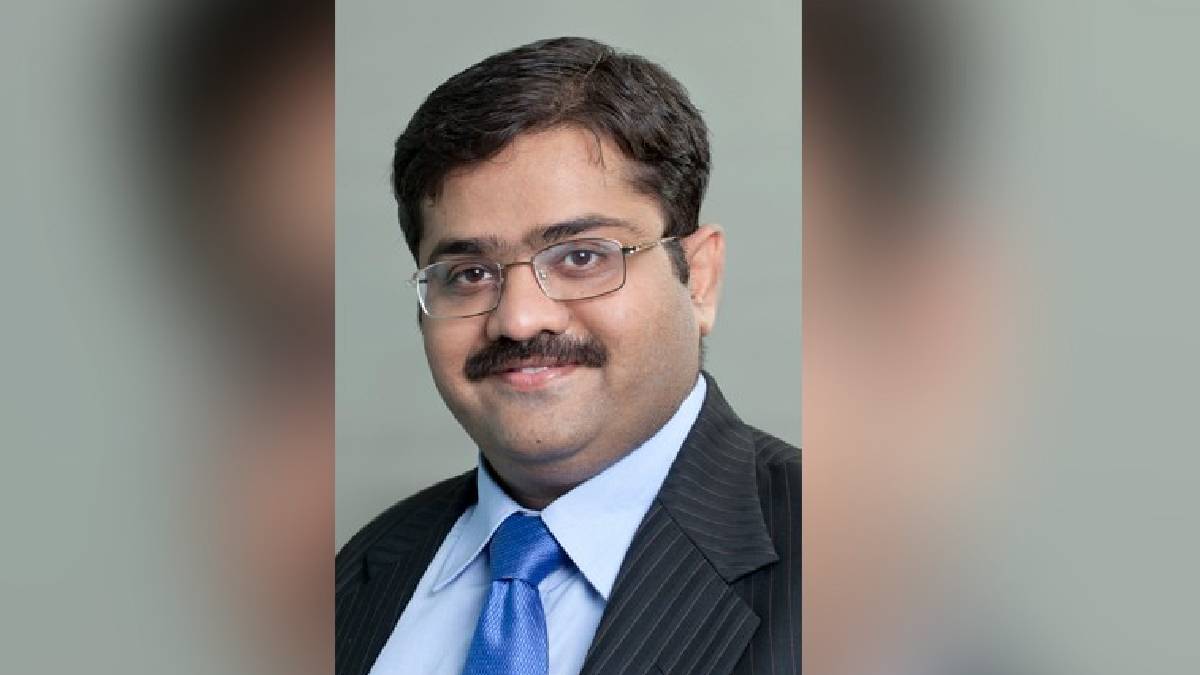 মমতার প্রস্তাবকের বাড়িতেও আয়কর হানা