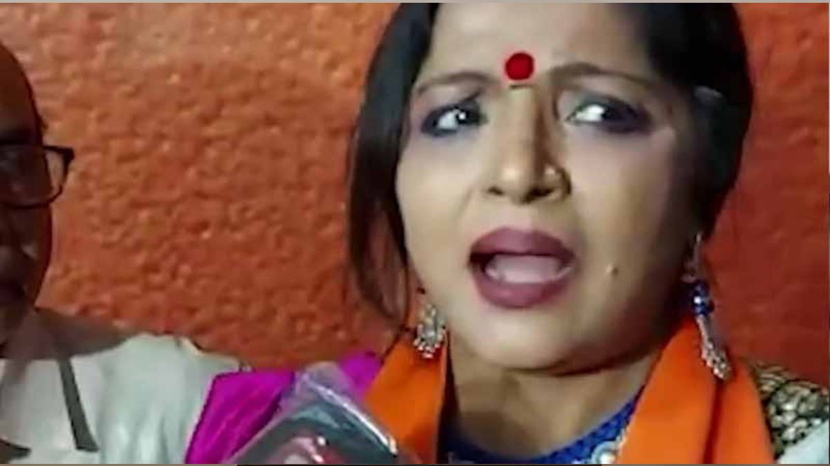 পুলিশ মনোনয়ন পেশে বাধা দিয়েছে, অভিযোগ বিজেপি প্রার্থী পাপিয়া অধিকারীর