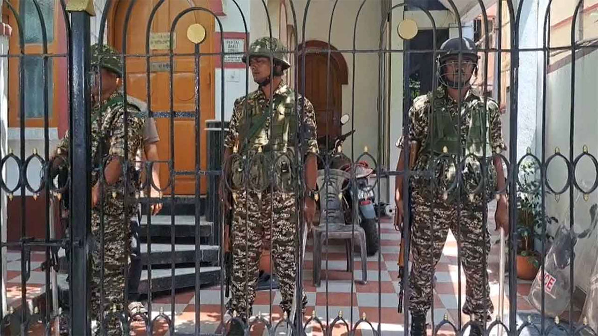 ভোটের আগে নাকতলায় পার্থের বাড়িতে ইডি হানা