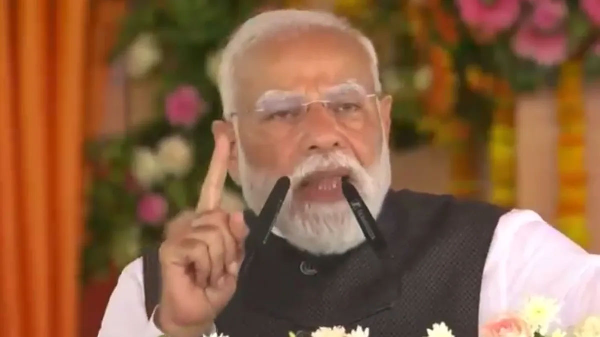 বাংলায় নির্ভয়ে ভোট দিচ্ছেন, দ্বিতীয় দফার ভিড় দেখে মন্তব্য মোদীর