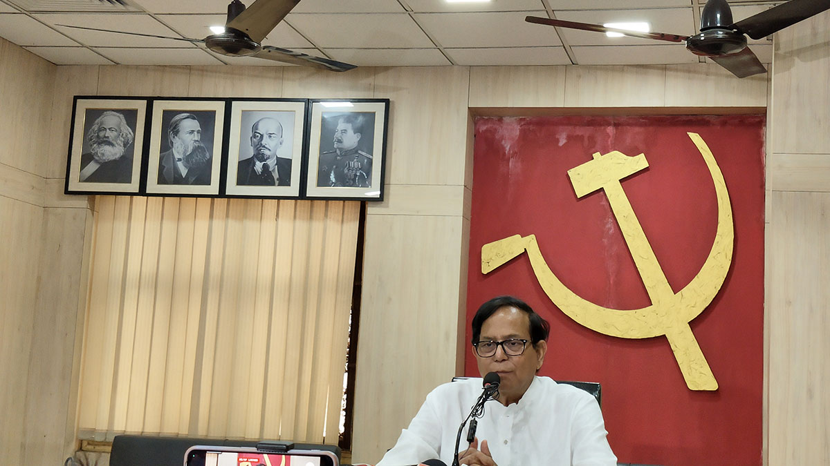 বামকে দোষারোপ নয়, আত্মসমালোচনা করুক কংগ্রেস: মহম্মদ সেলিম