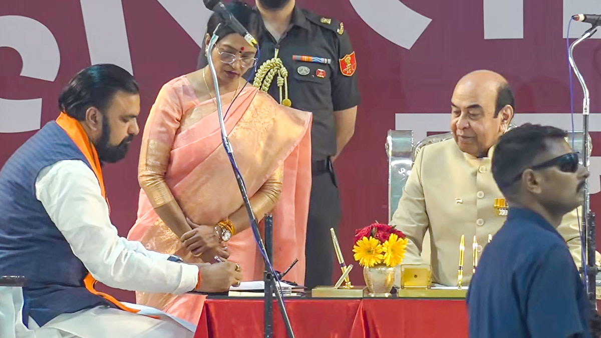 বিহারে প্রথম বিজেপি মুখ্যমন্ত্রী হিসেবে শপথ নিলেন সম্রাট চৌধুরী