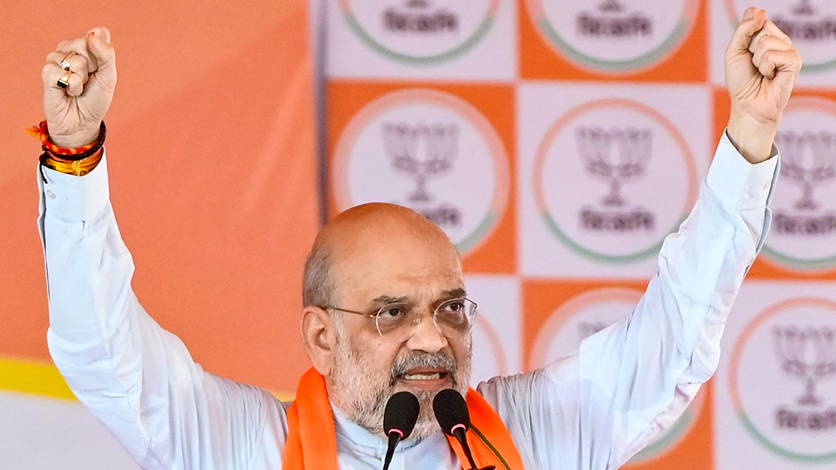 ফালাকাটার সভা থেকে মমতাকে তীব্র আক্রমণ শাহের, বিস্ফোরক মন্তব্য