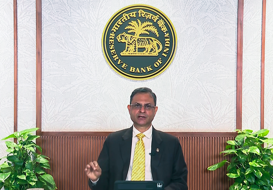 বড় সিদ্ধান্তের পথে RBI