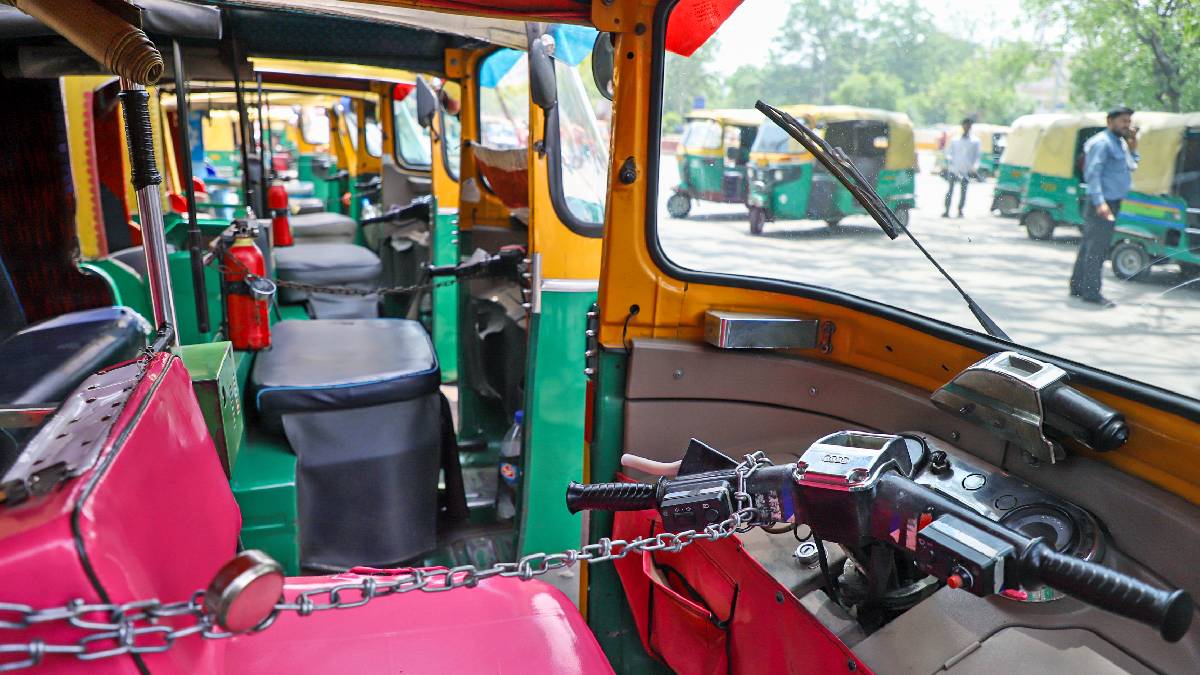 পেট্রল-ডিজেলের পর এ বার সিএনজি, ২ সপ্তাহে চতুর্থবার দাম বাড়ল