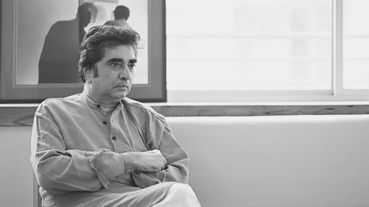 ছাদ থেকে পড়েই মৃত্যু অনীকের