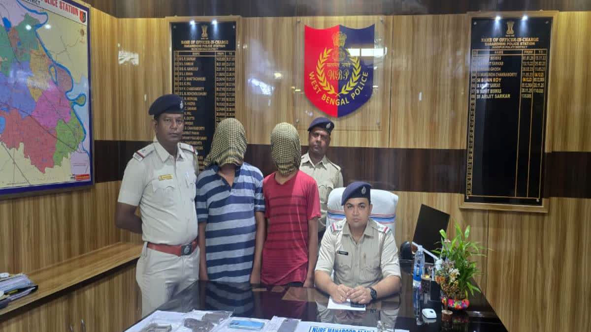 তৃণমূল নেতার বাড়ি থেকে আগ্নেয়াস্ত্র উদ্ধার