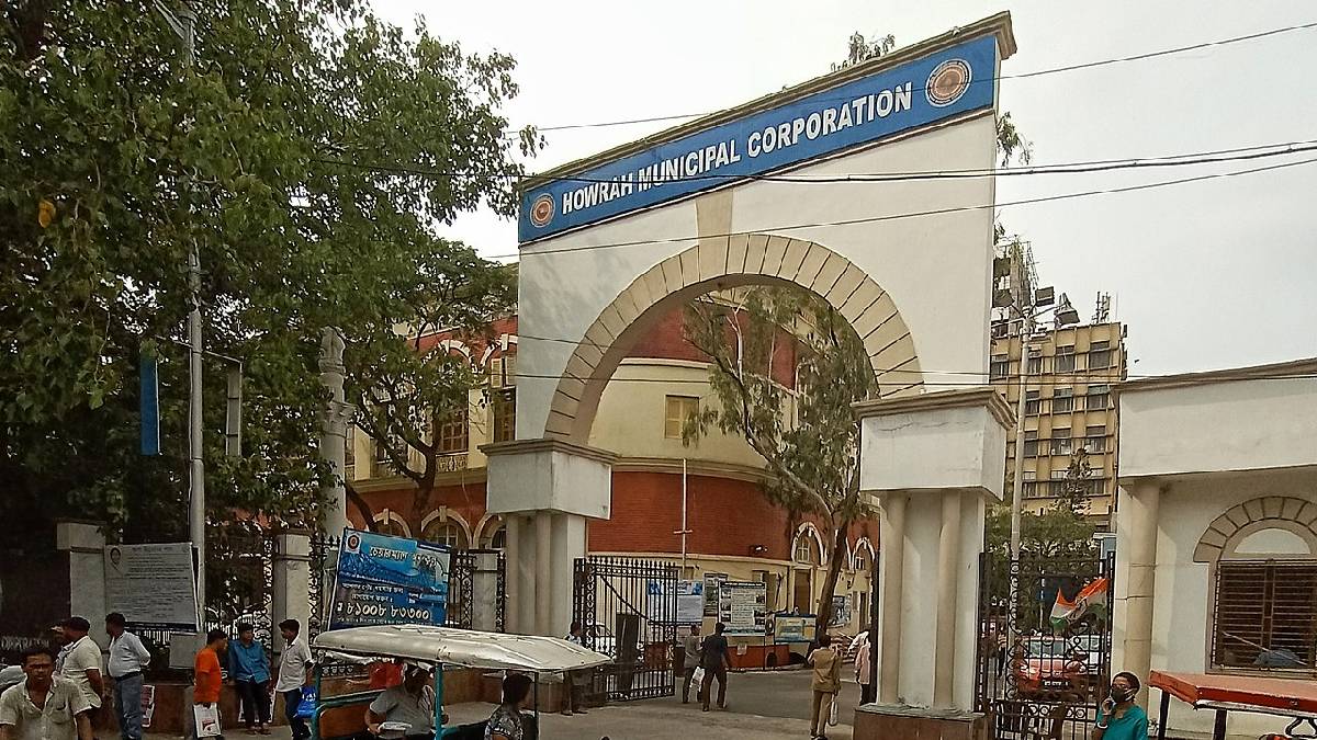দীর্ঘদিন হয়নি হাওড়া পুরসভার ভোট, পুর কমিশনারের সঙ্গে দেখা করলেন বিজেপি নেতৃত্ব