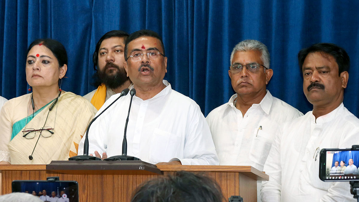 ইমাম ও পুরোহিত ভাতা বন্ধে বিতর্ক, কটাক্ষ কংগ্রেসের
