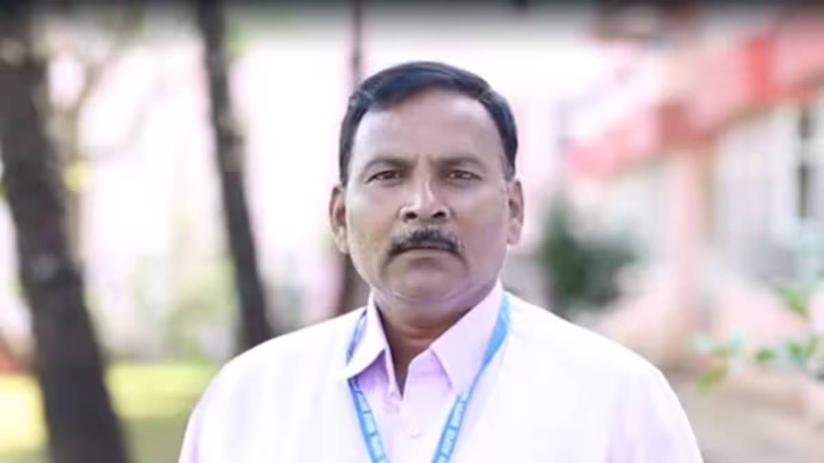 বাড়িতে গোপনে কোচিং, হাতে লেখা প্রশ্নপত্র বিলি, নিটকাণ্ডে দুর্নীতির ‘মাথা’ অধ্যাপক ধৃত