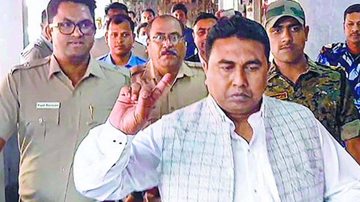 ফের গ্রেপ্তার জেলবন্দি তৃণমূল নেতা শেখ শাজাহান
