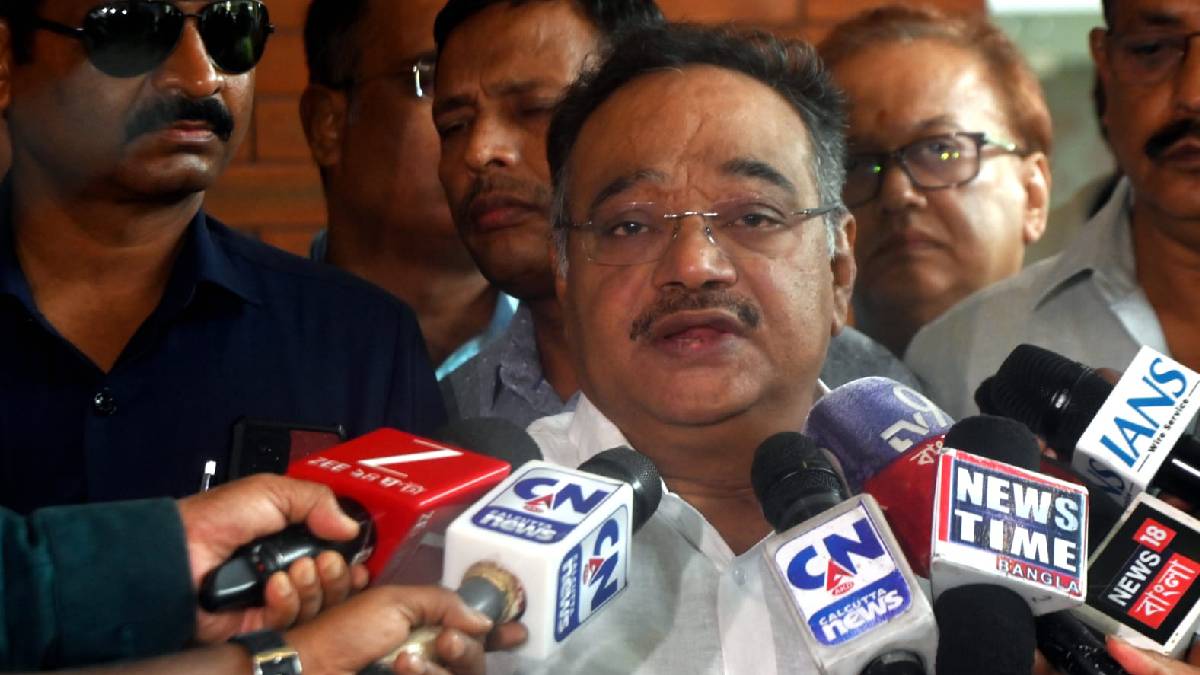 ‘বিজেপির কাজ নয়, তৃণমূল বনাম তৃণমূলের লড়াই’, অভিষেকের ঘটনায় পাল্টা দাবি শমীকের