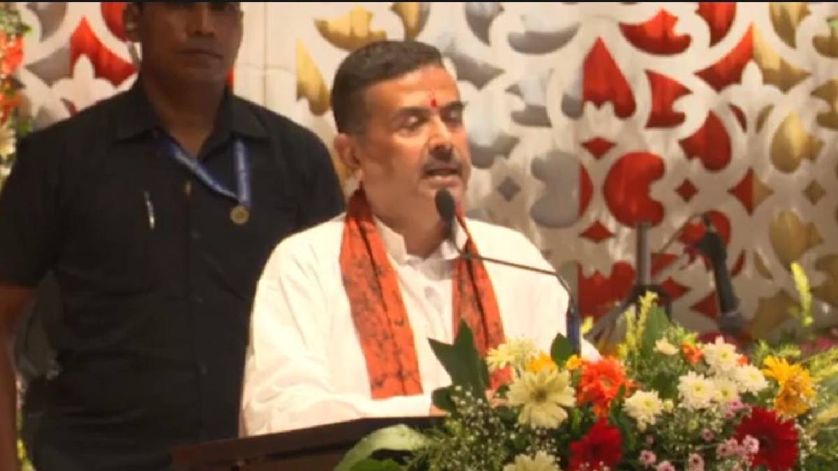 ‘মেধা যেন রাজ্যেই থাকে’ কৃতী পড়ুয়াদের সম্বর্ধনা সভায় বার্তা মুখ্যমন্ত্রীর