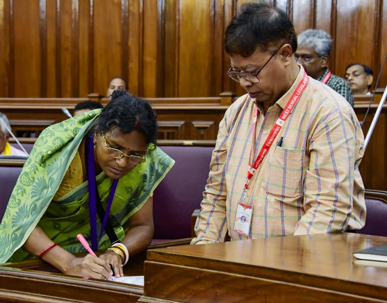লড়াইয়ের ময়দানে অনেকটা এগিয়ে গেলেন রত্না দেবনাথ